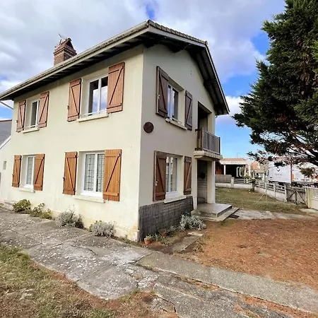 Holiday home Maison Famille 300m De L'ocean Mimizan